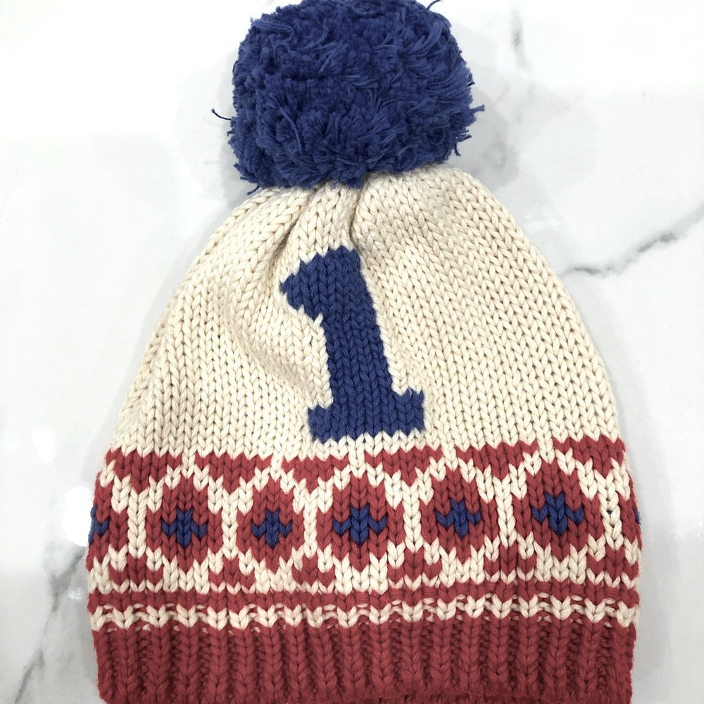 Knit snow hat with Pom Pom